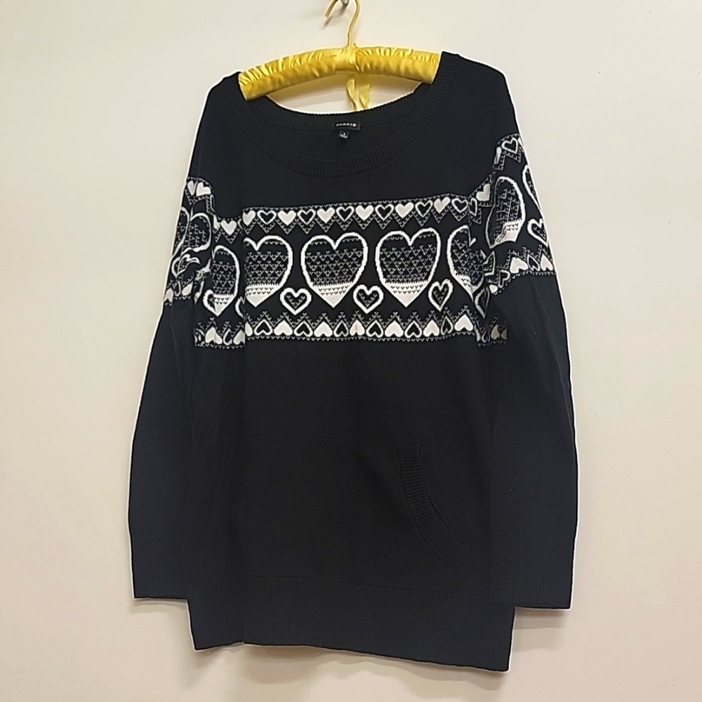 TORRID | Fair Isle Heart Print Knit Sweater Kangaroo Pocket Women’s Size 1 (1X)